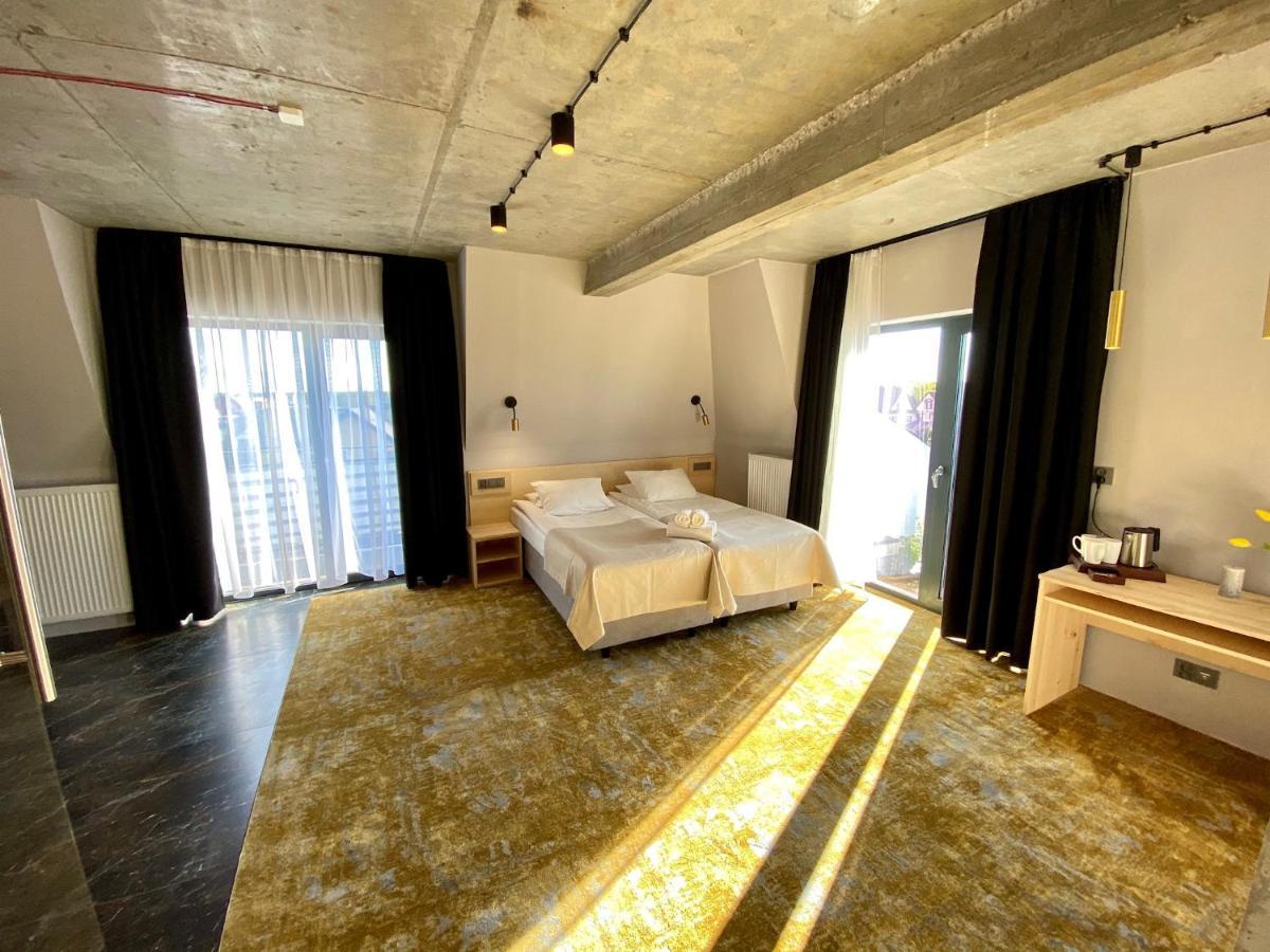 Amber Port Hotell Darlowko Eksteriør bilde