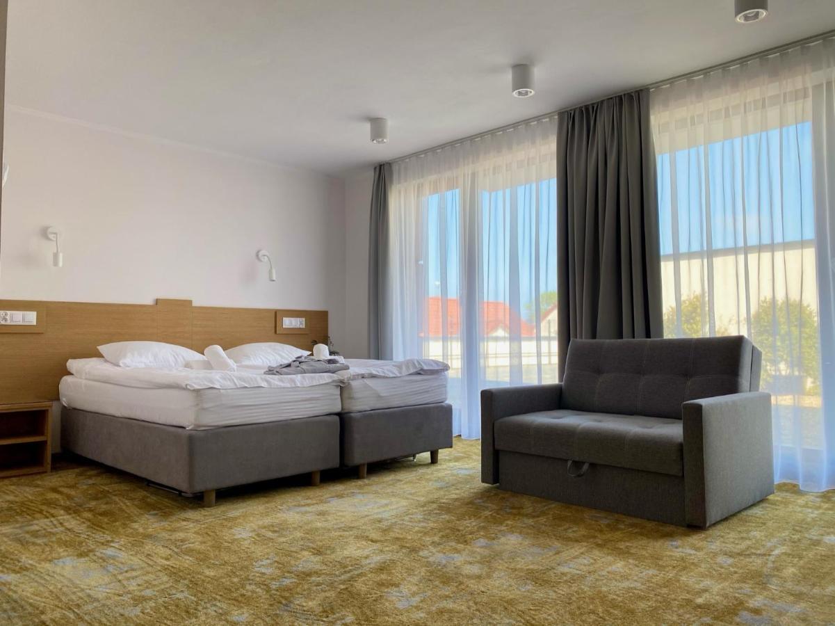Amber Port Hotell Darlowko Eksteriør bilde
