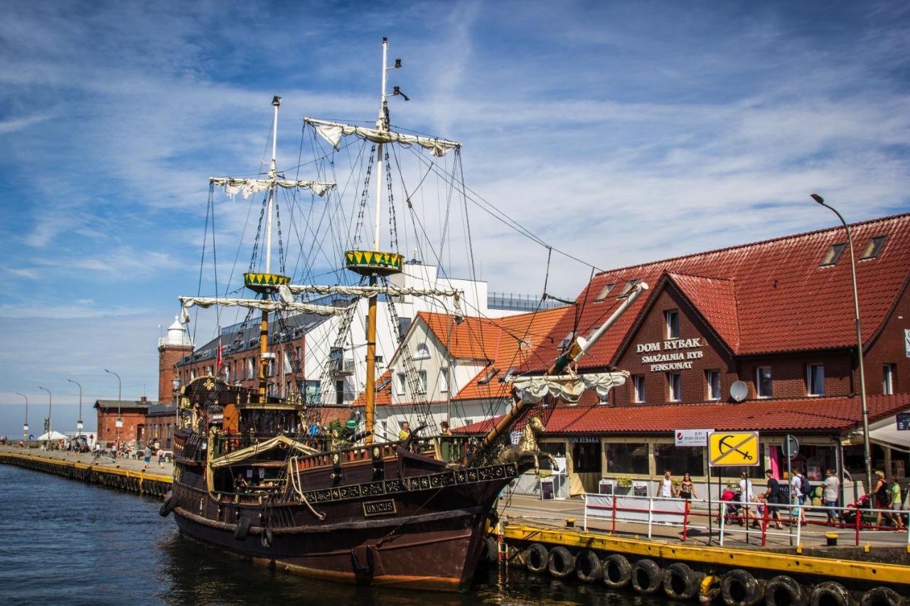 Amber Port Hotell Darlowko Eksteriør bilde